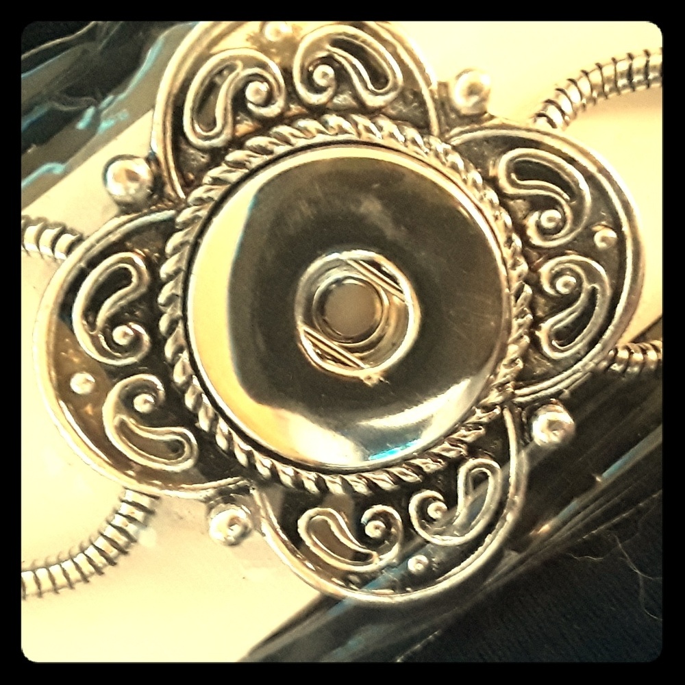 Vintage Snap Jewely Bracelet